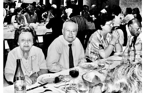 2004 - Festa del Donatore Fratres: I partecipanti a tavola