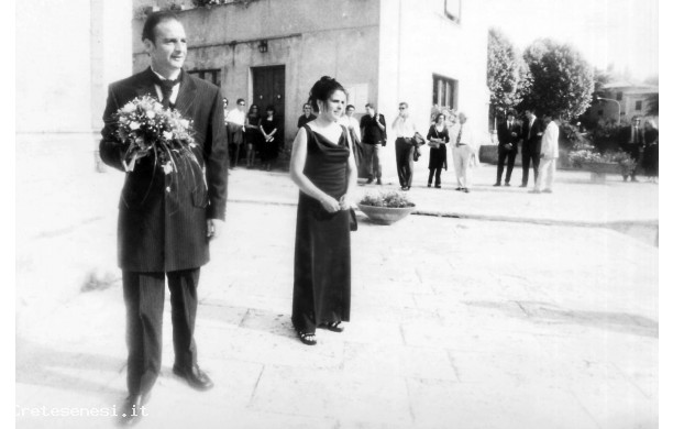 1998, Sabato 4 Luglio - Lo sposo in attesa fuori dalla chiesa