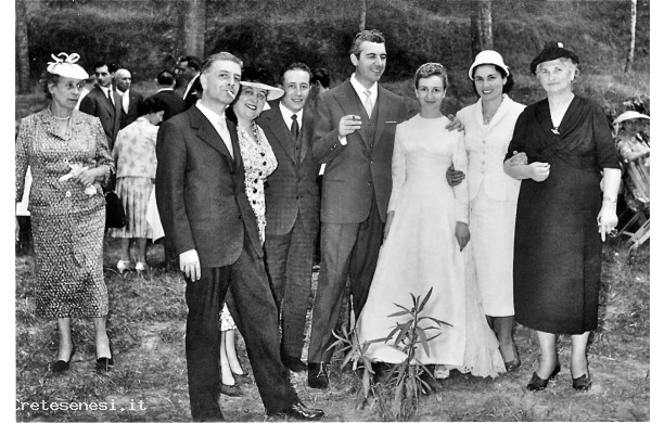 1957, Giovedì 2 di Settembre - Un matrimonio famoso, svoltosi a Monte Oliveto Maggiore