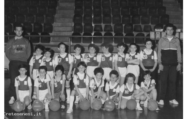 1983 - Squadra di Mini Basket locale