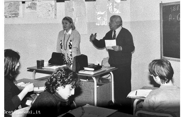 1998? - Enzo fa lezione di storia locale alle Medie