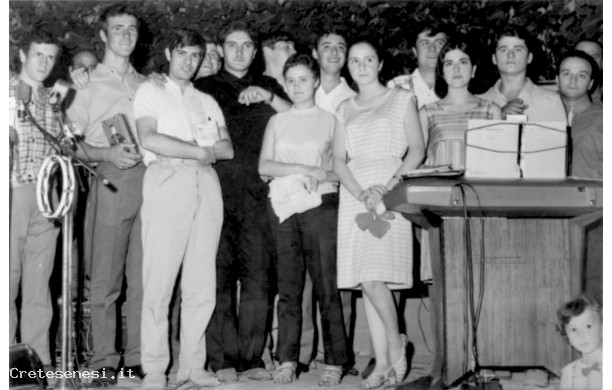 1963 - Gara canoro-musicale all'Arena Italia