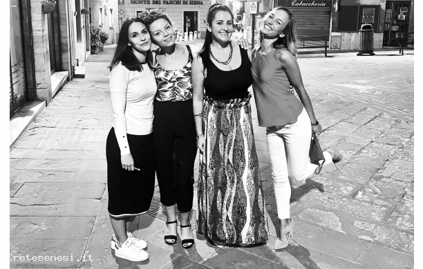 2012, 10 Luglio - Quattro amiche carissime