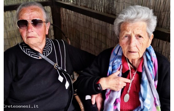 2025, Giovedi 29 Maggio - Due compaesane in trasferta a Chiusure