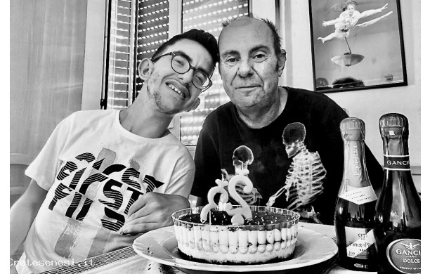 2022, 31 Luglio - Alessio festeggia il compleanno con l'amato padre