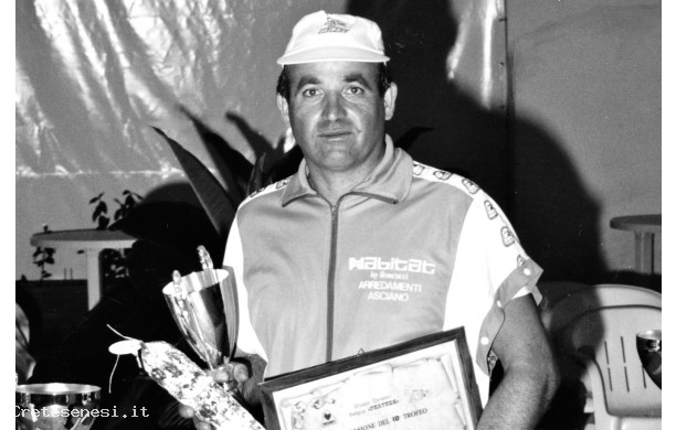 1991, Sabato 28 Settembre - 10 Torneo Donatori: I premi di Adriano