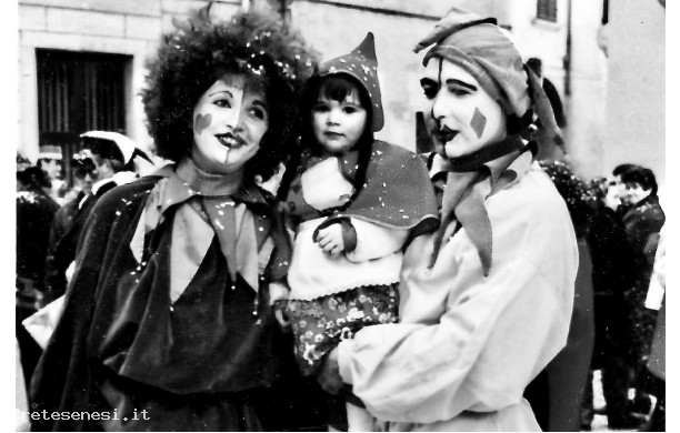 1992 - Carnevale Di Meio: Famiglia in maschera