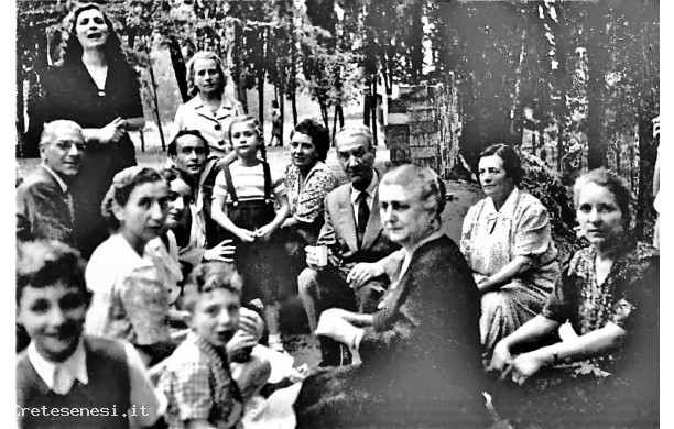 1946, Venerdì 8 Settembre - pranzo al sacco a Monte Oliveto Maggiore