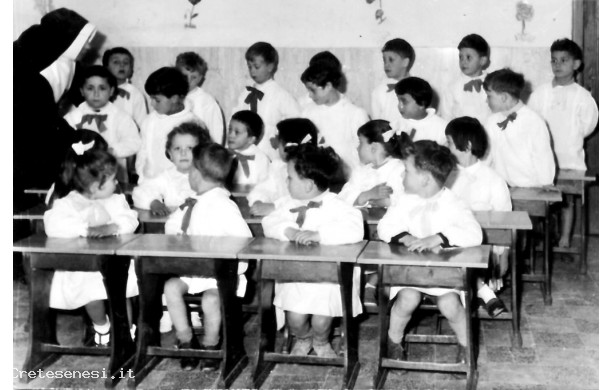 1960 - Una classe dell'Asilo delle Suore