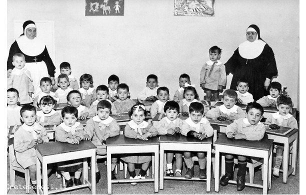 1965 - I bambini e le bambine dalle suore