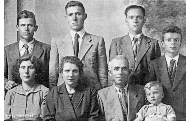 1943 - La Famiglia Bardelli originaria della Chiana