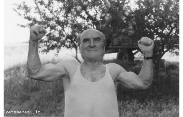 1972? - Antonio mostra i muscoli