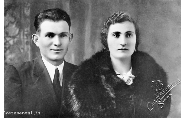 1937, 2 Ottobre - Vera e Primo di via dei Vasari. Foto di ricordo matrimoniale