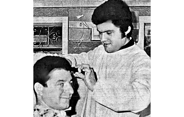 1964 - Il barbiere Giorgio agli inizi della sua attivita'
