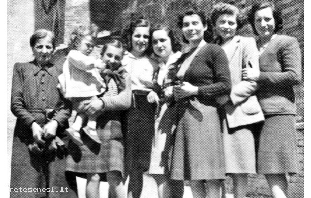 1946, 22 Marzo - Tante donne e citte di 'Sciano