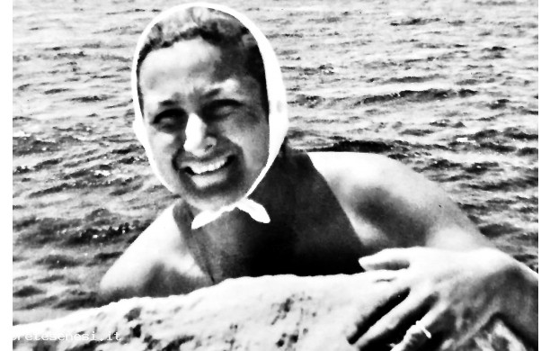 1964? - Fernanda nel mare di Sicilia