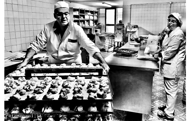 2018, 23 Novembre - A pieno regime la fabbrica dei CAVALLUCCI