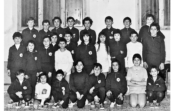 1968 - Tutti insieme a fare ginnastica