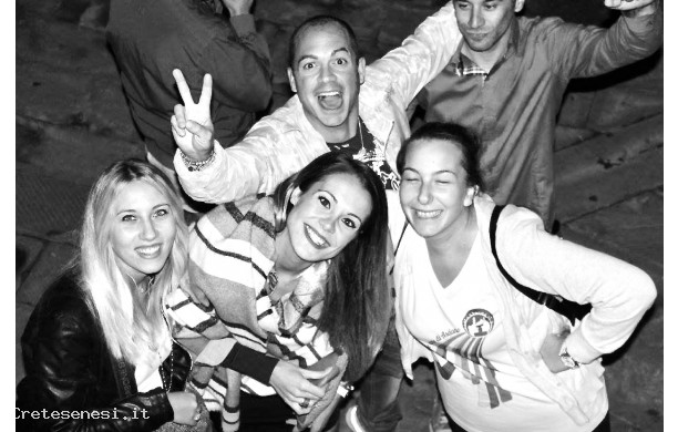 2017 - Allegro gruppo di giovani alla Notte Bianca