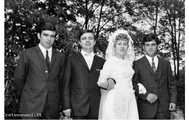 1968, Luned 7 Ottobre - Tre fratelli e una sposa