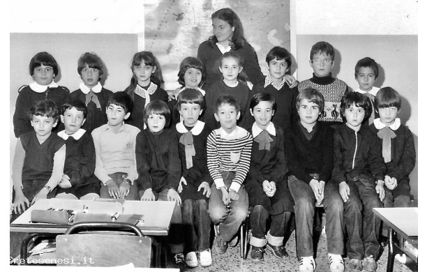 1980 - Terza elementare con la maestra Ida Sadotti
