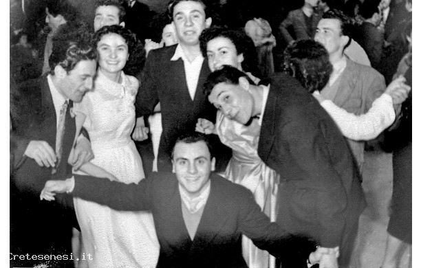 1953 - I soliti caciaroni del '31 si divertono al Ravvivati
