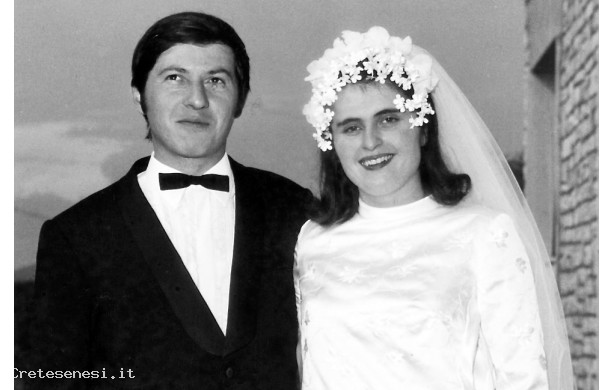 1969, Gioved 12 Giugno - Anna e Vittorio la coppia del Bar Herv, sposi
