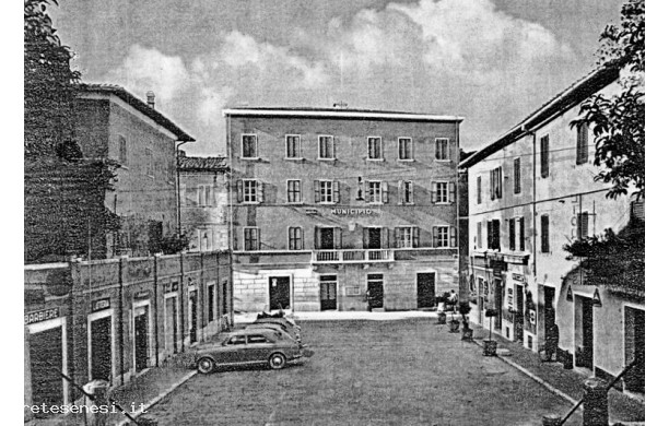 1956 - La piazza negli anni della rinascita economica