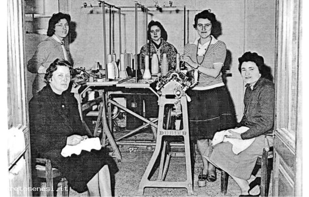 1963 - Dai ferri da calza alle macchine da maglieria