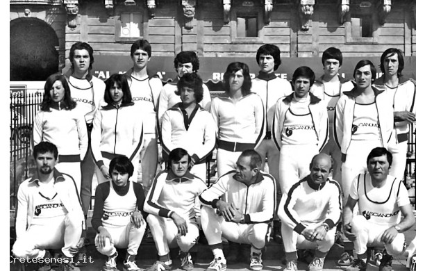 1982 - I podisti Ascianomobili partecipano alla Maratona Senese