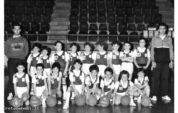 1988 - Squadra di Mini Basket locale