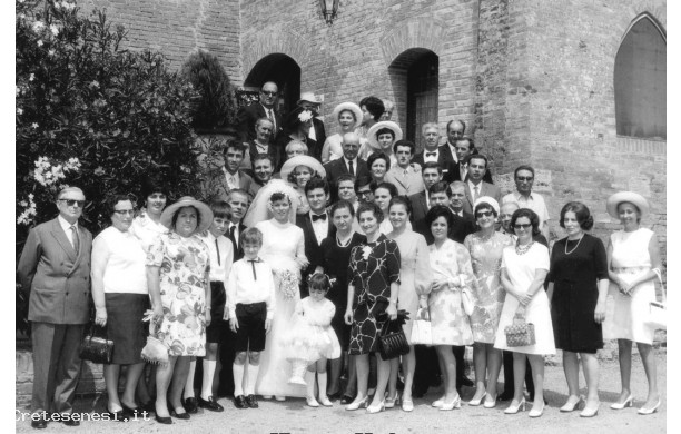 1969, Sabato 9 Agosto - Gruppo invitati del  matrimonio di Alberto e Marisa
