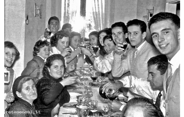 1954? - Invitati a un pranzo matrimoniale
