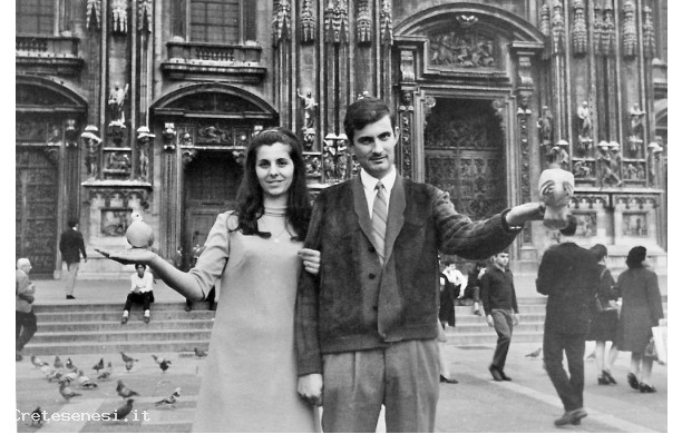 1968, 15 Ottobre - Gli sposi in viaggio di nozze