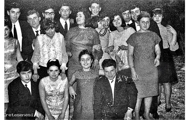 1965 - Amici al ballo di Carnevale al Ravvivati