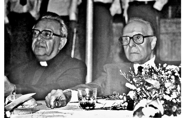 1980 - Garbo d’Oro, alcune autorità presenti al tavolo di presidenza