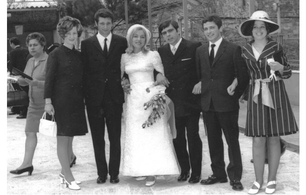 1969, Luned 28 Aprile - Alfiero e Roberta con gli amici pi cari