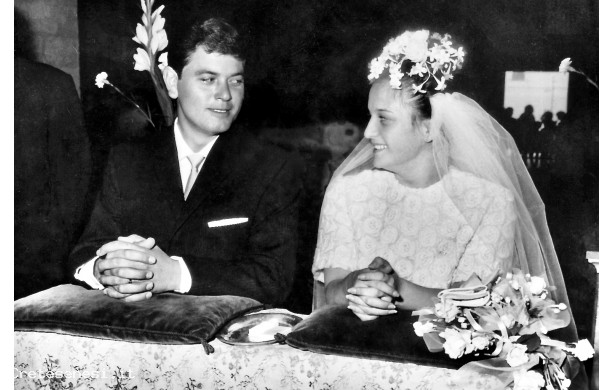 1966, Domenica 28 Agosto  Luciano e Rosanna Biancucci, durante il rito religioso
