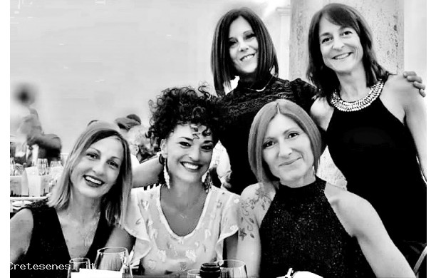 2019, Settembre - Sara con le amiche alla cena dei Menciaioli