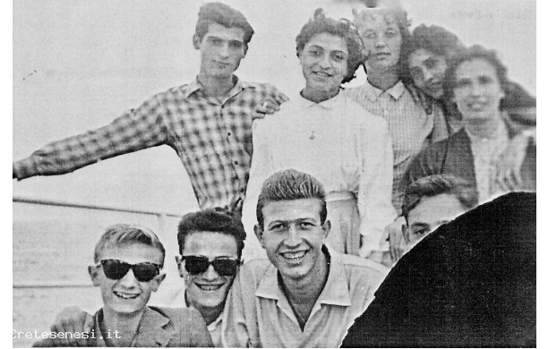 1959 - Gita all'Elba con foto sul traghetto