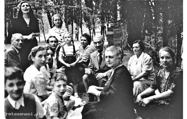 1946, Venerd 8 Settembre - pranzo al sacco a Monte Oliveto Maggiore