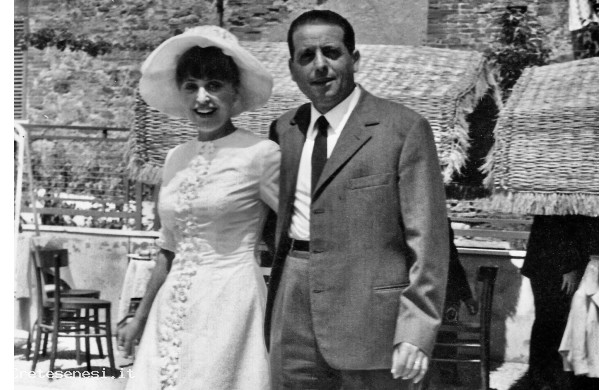 1966, Luned 9 Maggio - Allo zio piace la sposa
