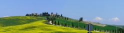 La strada bianca per la fattoria