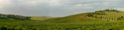 La valle tra i sodi e la fattoria