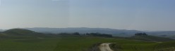 Verso Monteroni attraverso un tumultuoso mare verde