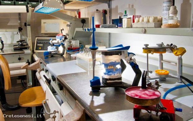 LABORATORIO ODONTOTECNICO GIOTTO di Riccardo Marcocci